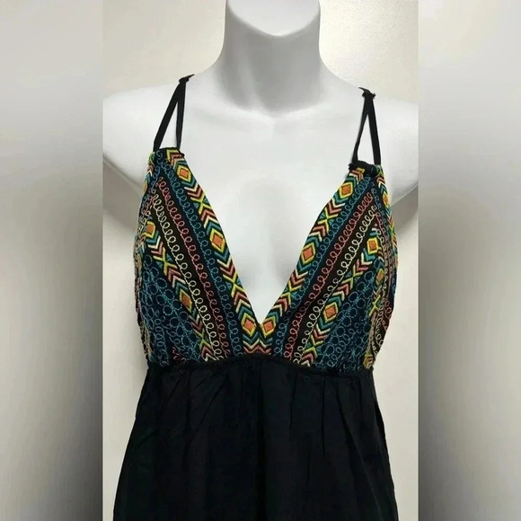 Lovestitch Empire Waist Embroidered Maxi Dress - Picture 4 of 7